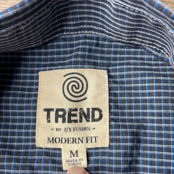 Trend Mens Blue Black Plaid Modern Fit Button Down Collared Shirt, size Medium - Picture 2 of 9